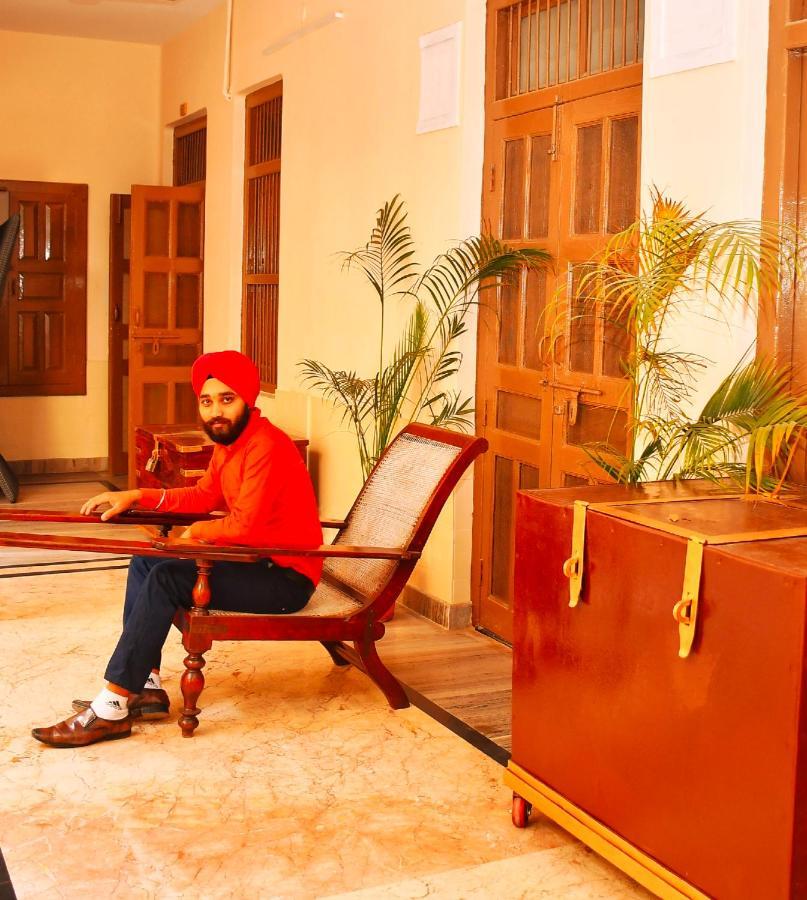Gobind Bhawan Heritage Hotel ハリドワール エクステリア 写真