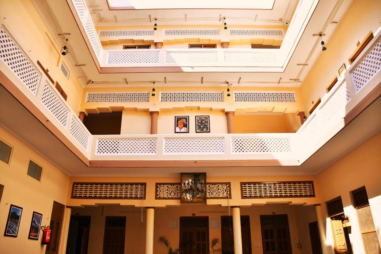Gobind Bhawan Heritage Hotel ハリドワール エクステリア 写真