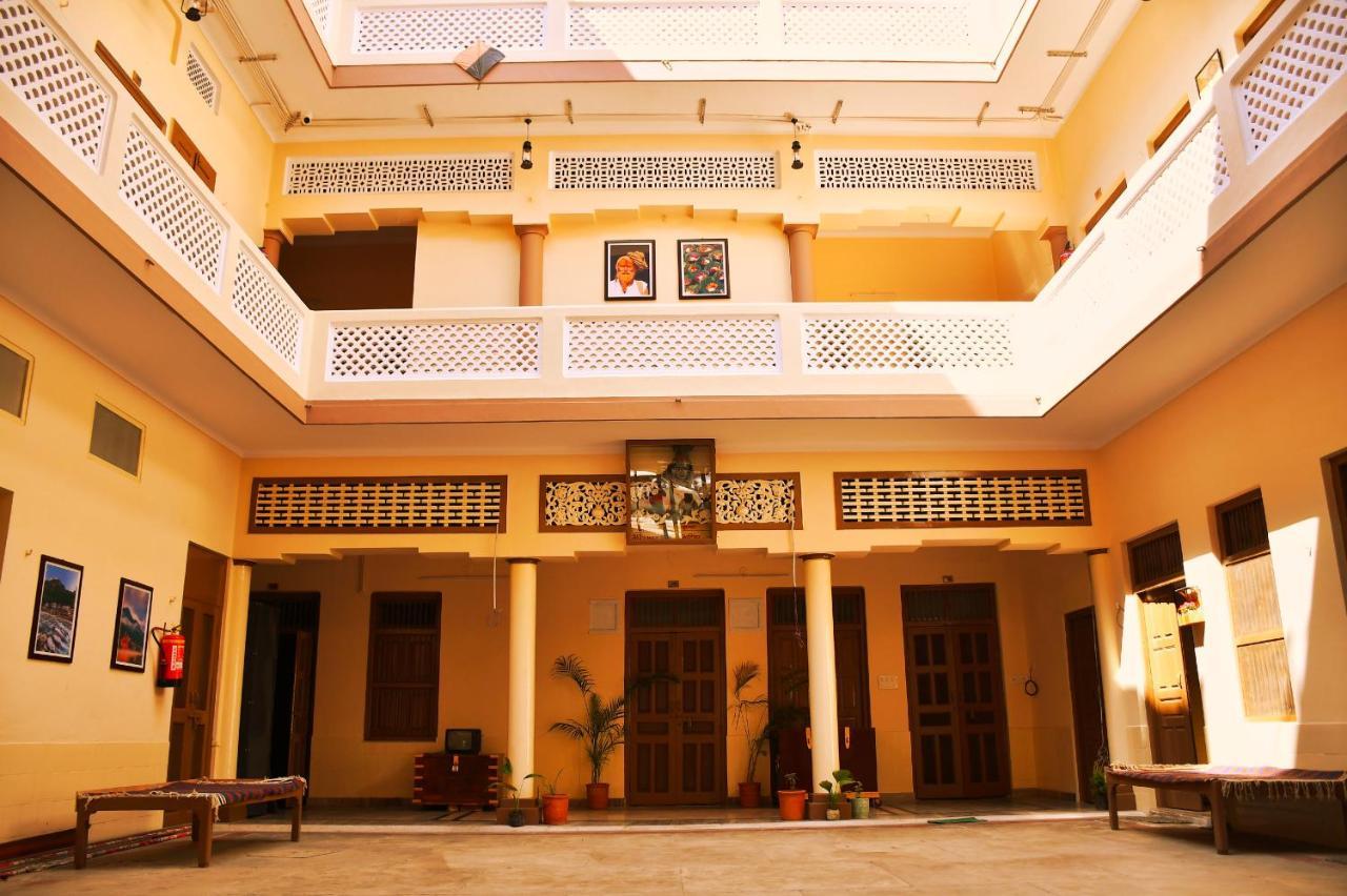 Gobind Bhawan Heritage Hotel ハリドワール エクステリア 写真