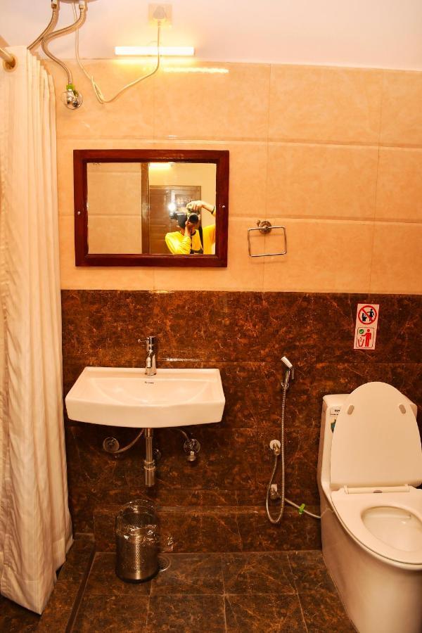 Gobind Bhawan Heritage Hotel ハリドワール エクステリア 写真