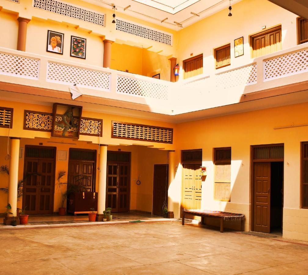 Gobind Bhawan Heritage Hotel ハリドワール エクステリア 写真