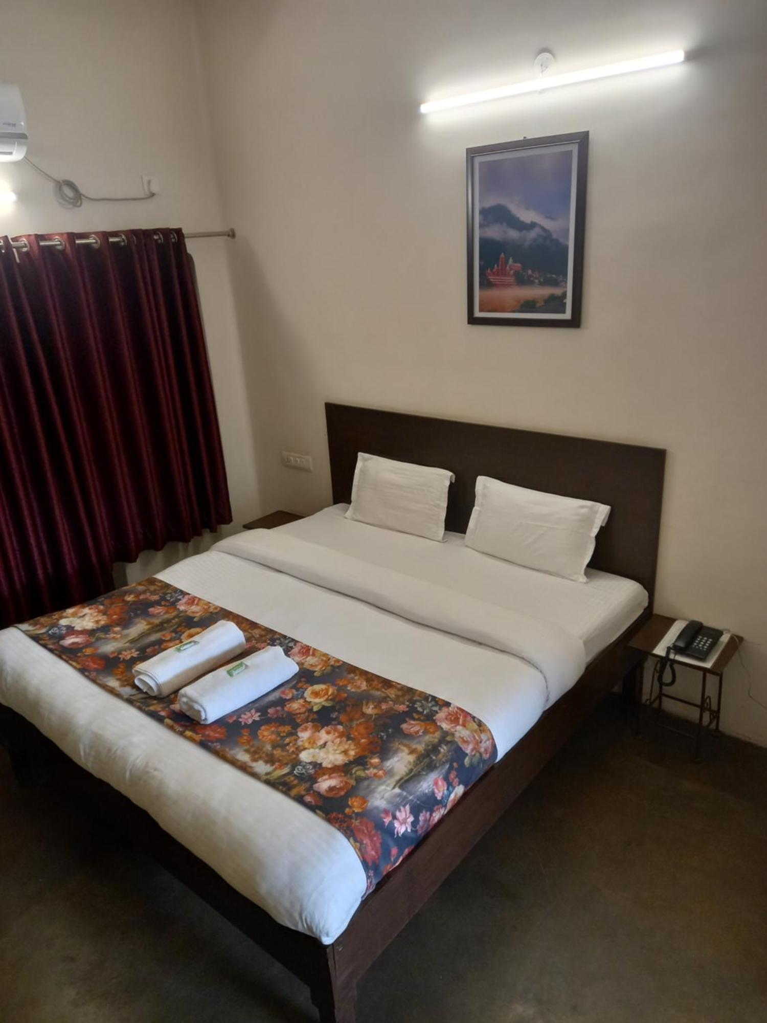 Gobind Bhawan Heritage Hotel ハリドワール 部屋 写真